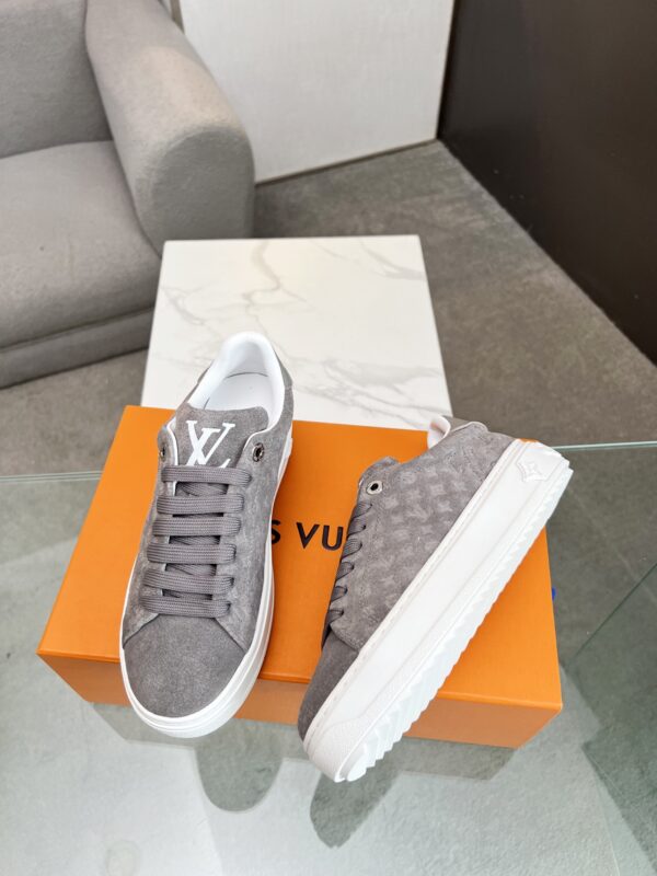 LV Charlie sneakers - Image 5