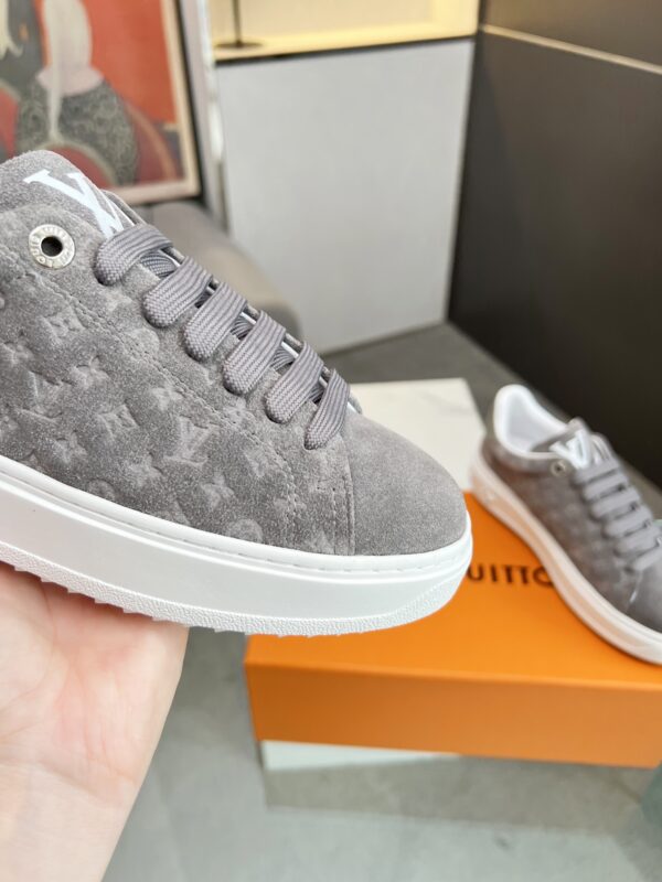 LV Charlie sneakers - Image 6