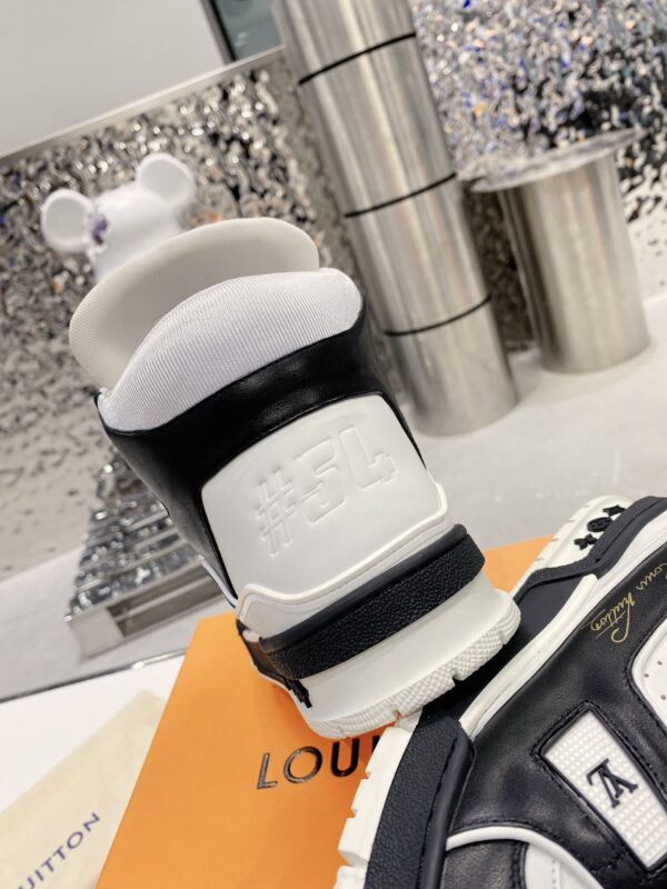 Louis*Vuitto* LV Traine shoe - Image 7