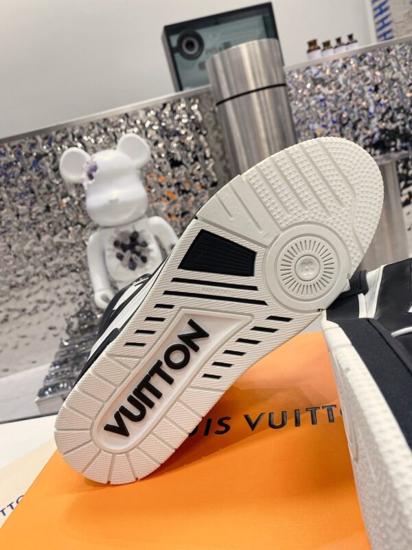 Louis*Vuitto* LV Traine shoe - Image 8