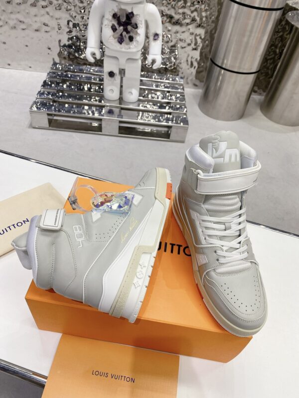 Louis*Vuitto* LV Traine shoe - Image 3