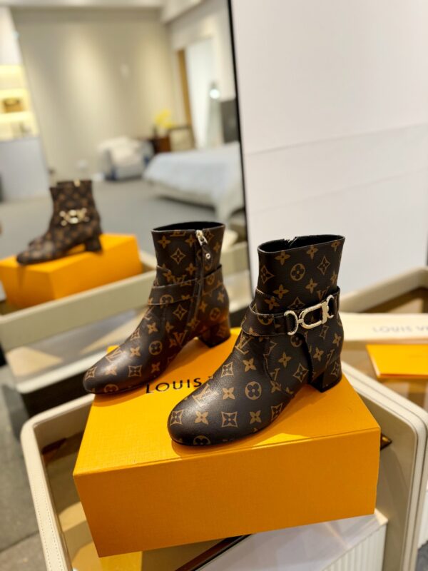 LV autumn and winter new short boots - Image 3