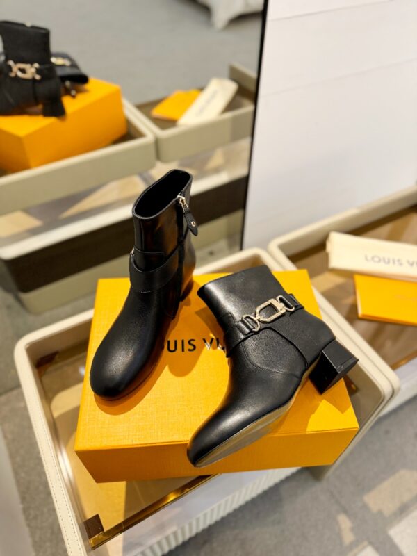 LV autumn and winter new short boots - Image 3