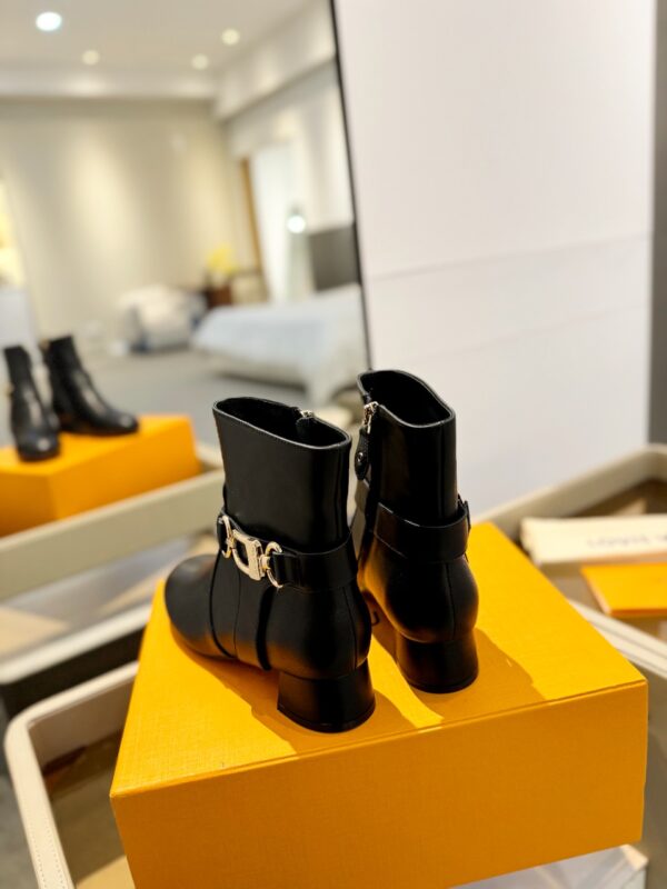 LV autumn and winter new short boots - Image 5