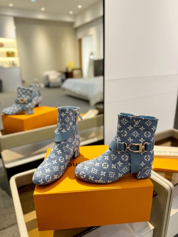 LV autumn and winter new short boots - Image 3
