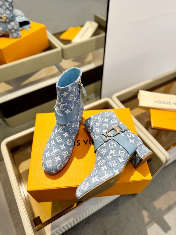 LV autumn and winter new short boots