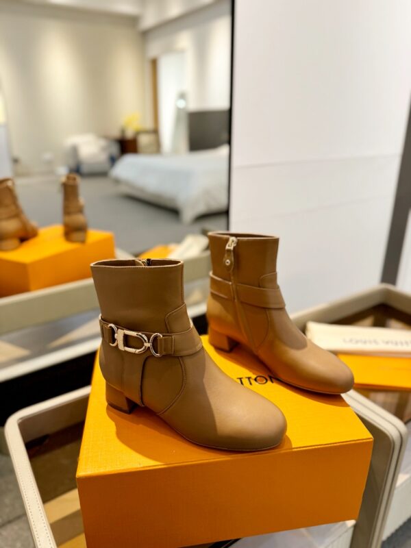LV autumn and winter new short boots - Image 5
