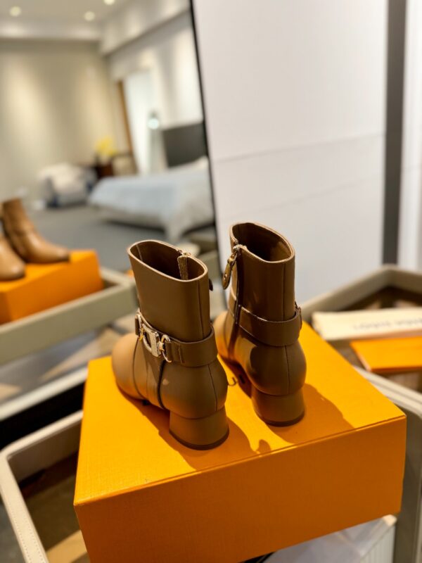 LV autumn and winter new short boots - Image 6