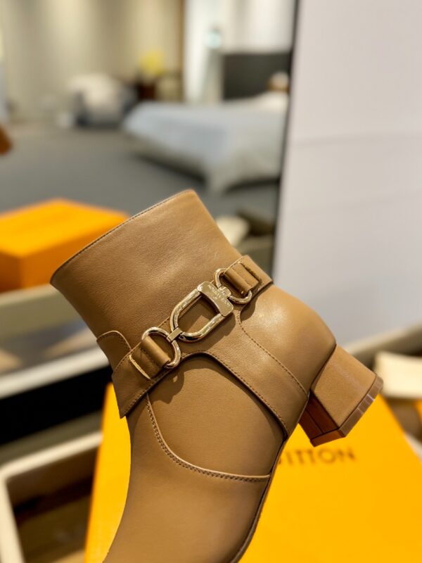 LV autumn and winter new short boots - Image 8