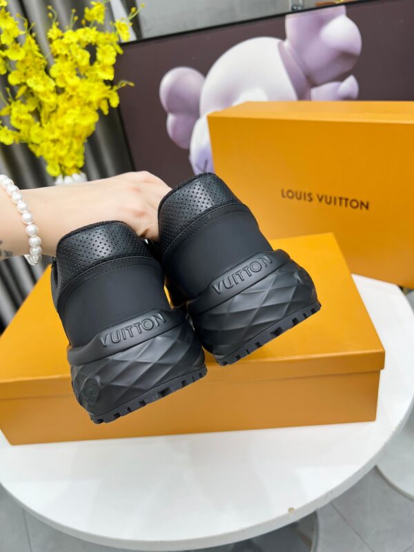 LV retro sneakers - Image 6
