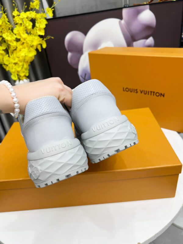 LV retro sneakers - Image 4