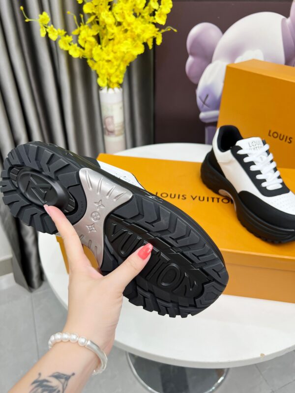 LV retro sneakers - Image 4