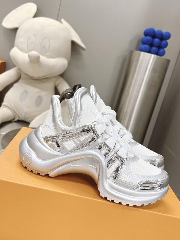 LV Archlight 1.0 shoe - Image 3