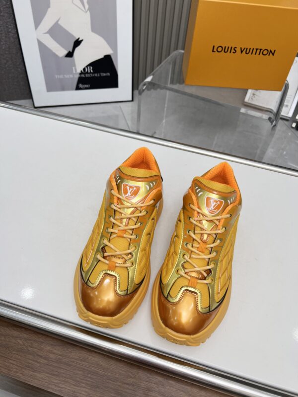 LV Discovery Lace UP sneakers - Image 8