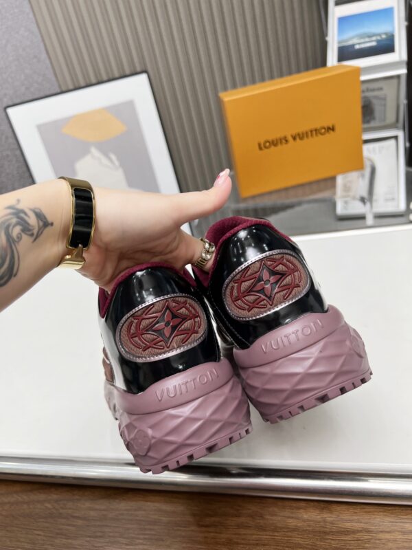 LV Discovery Lace UP sneakers - Image 6