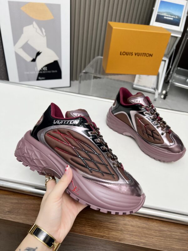 LV Discovery Lace UP sneakers - Image 5