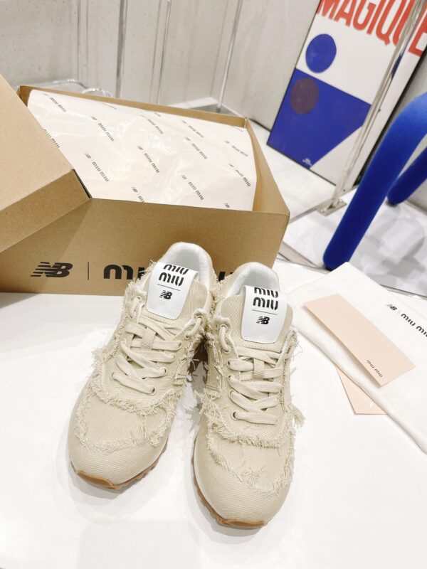 Miumiu x New Balance 574 Co branded NB Sports Shoes