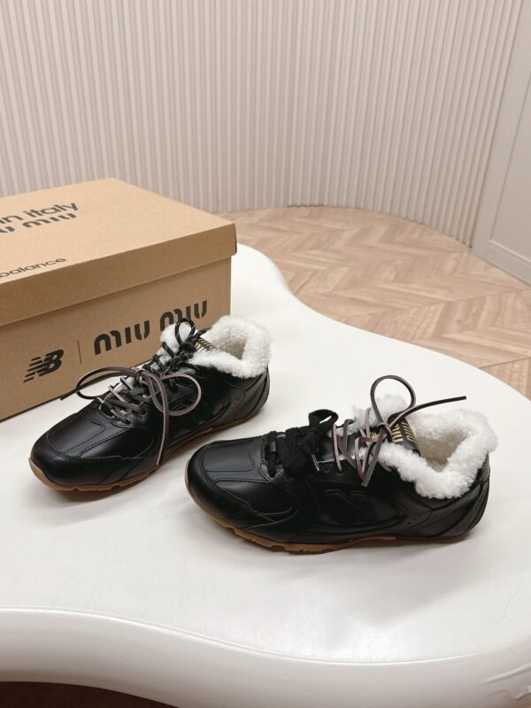 MiuMiu&New Balance collaboration forrest gump shoes