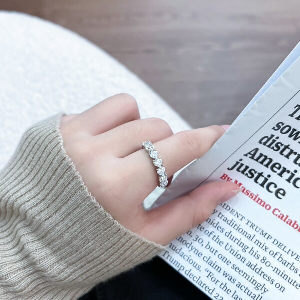 Tiffany&co row heart diamond ring - Image 4