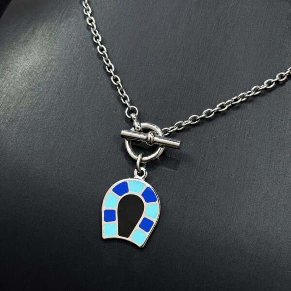 HERMES horseshoe necklace