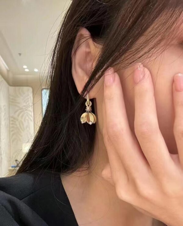 CARTIER new coffee bean earrings - Image 4