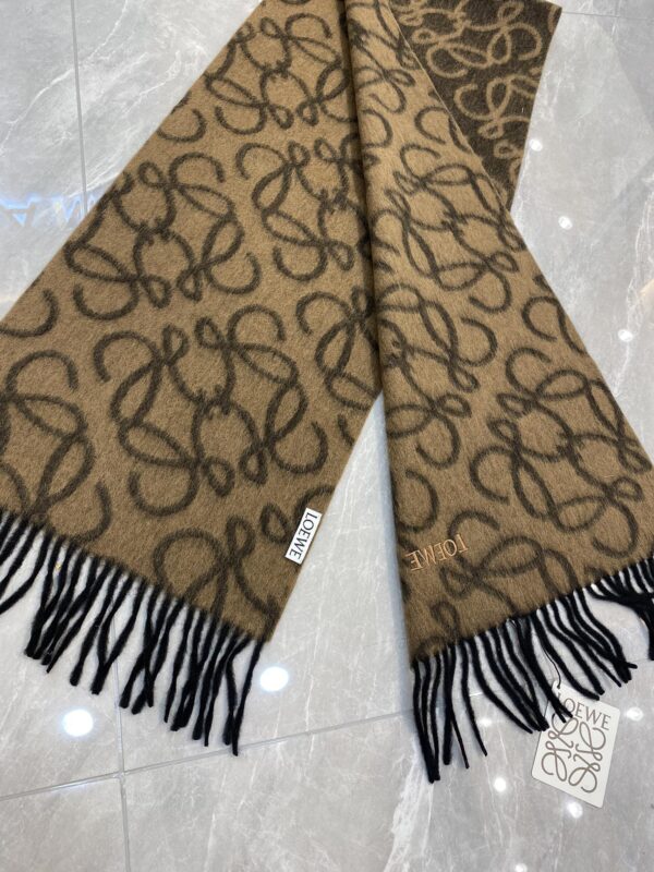 LOEWE scarf - Image 9