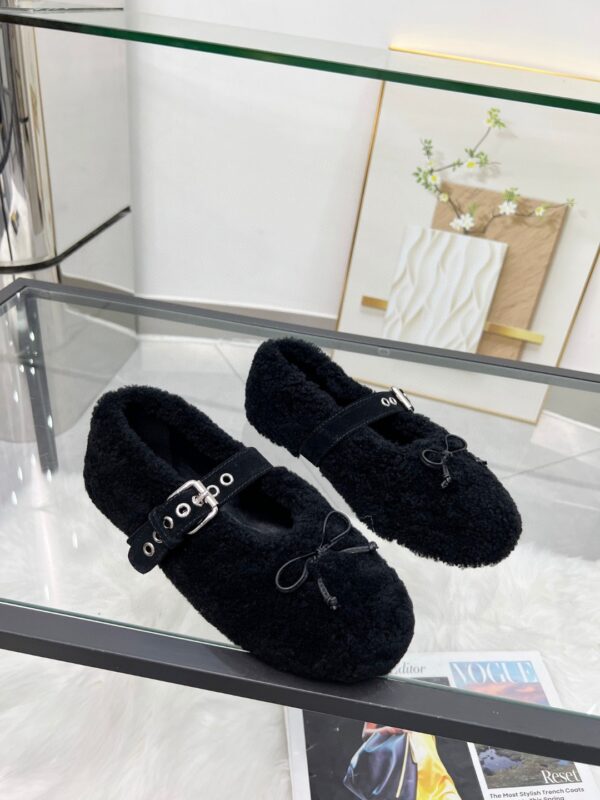 Miao Mu pure wool shoes
