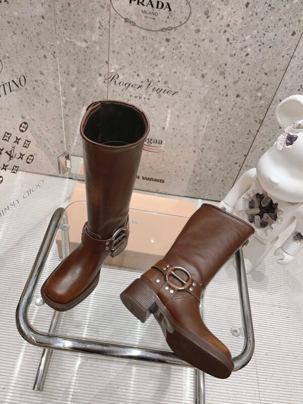 Miumiu popular boots - Image 3