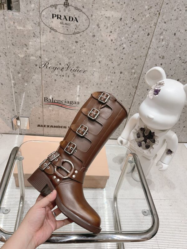 Miumiu popular boots - Image 4