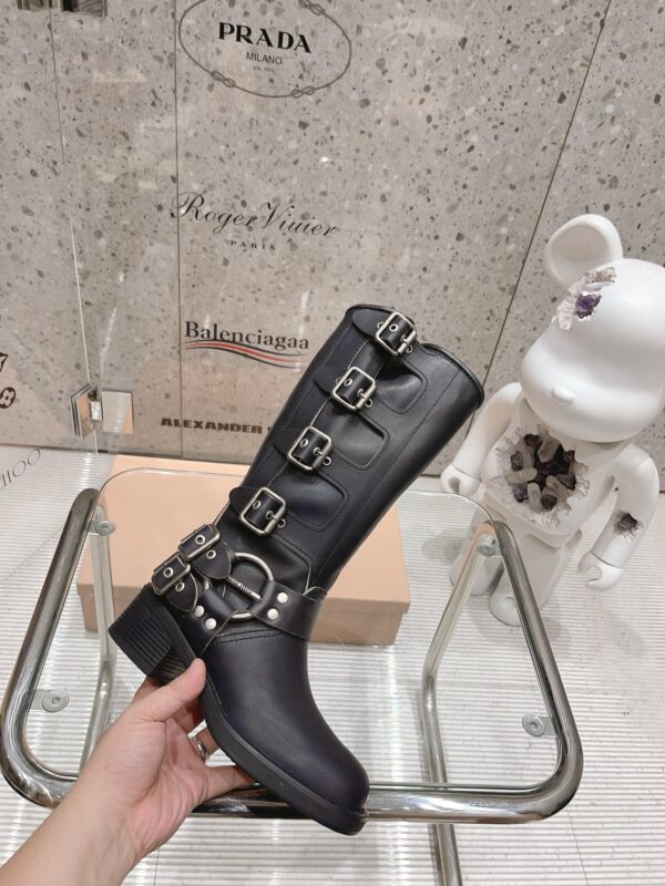 Miumiu popular boots - Image 4
