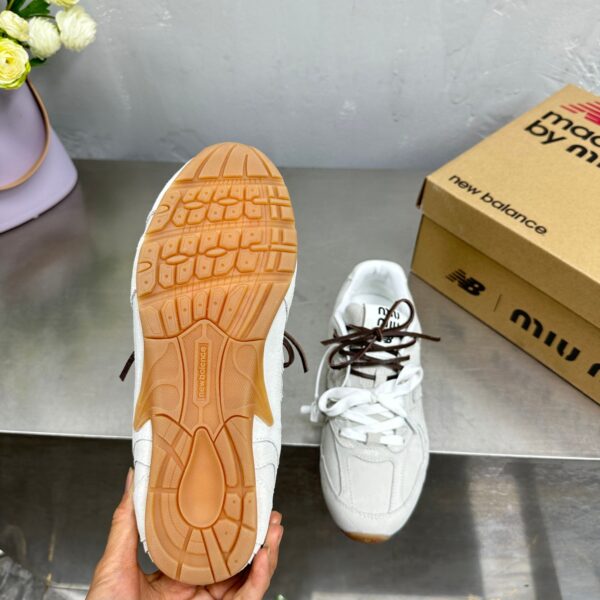 Miu Miu & New Balance NB530 Co branded Sports Shoes - Image 8