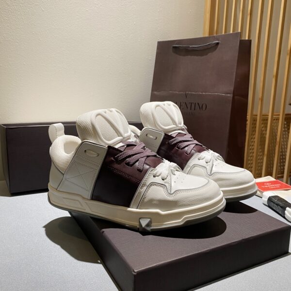VALENTINO Versatile Sneakers