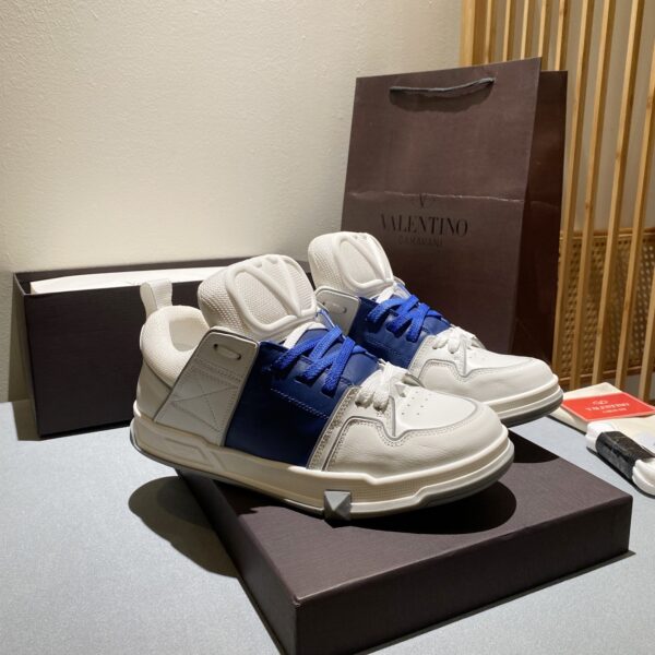 VALENTINO Versatile Sneakers