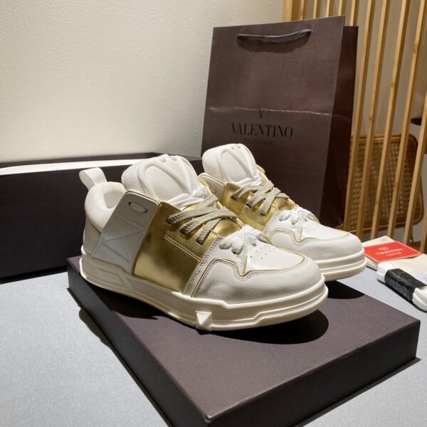 VALENTINO Versatile Sneakers