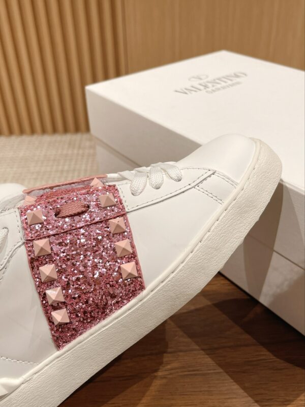Valentino's new casual white shoes - Image 6