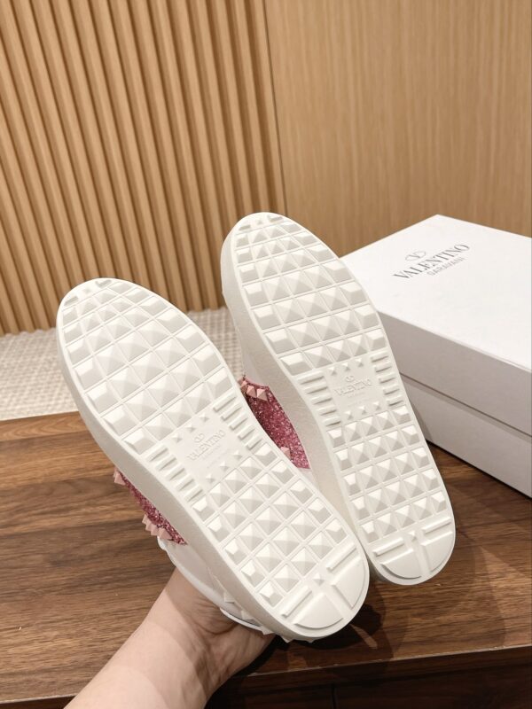 Valentino's new casual white shoes - Image 8