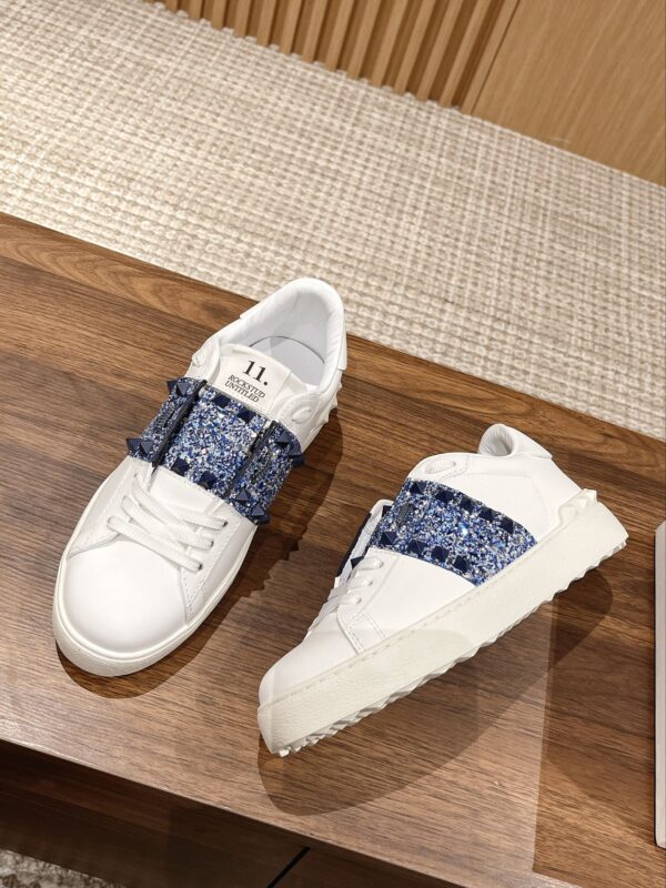 Valentino's new casual white shoes - Image 2