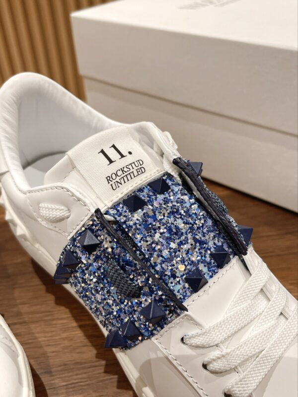 Valentino's new casual white shoes - Image 5