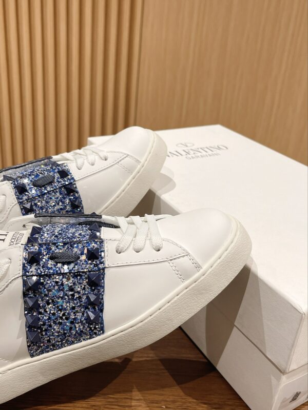 Valentino's new casual white shoes - Image 6