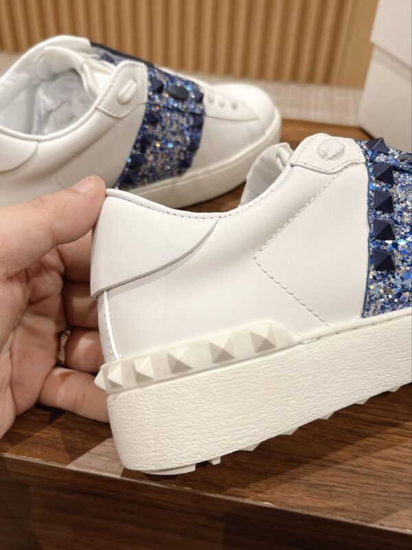 Valentino's new casual white shoes - Image 7