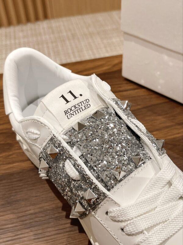 Valentino's new casual white shoes - Image 5