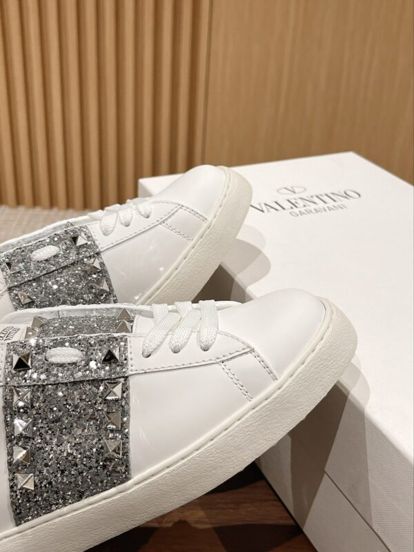 Valentino's new casual white shoes - Image 6