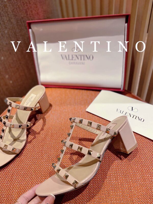 𝑉𝐴𝐿𝐸𝑁𝑇𝐼𝑁𝑂 Classic 'King' high heels - Image 3