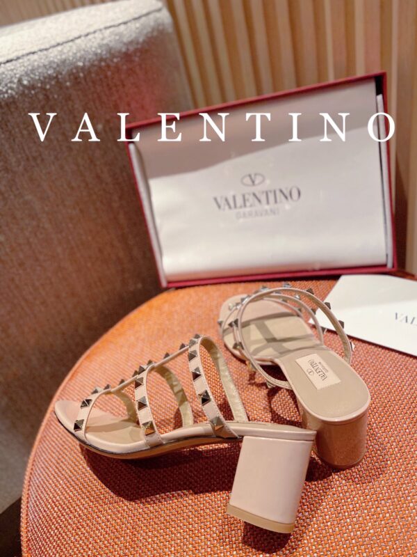 𝑉𝐴𝐿𝐸𝑁𝑇𝐼𝑁𝑂 Classic 'King' high heels - Image 5