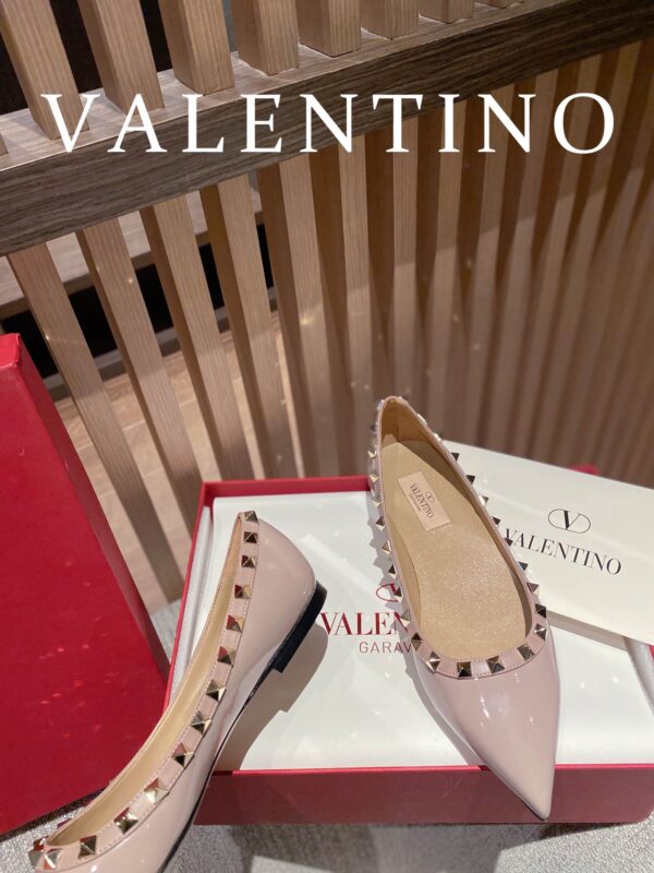 VALENTINO ROCKSTUD Riveted Flat Shoes - Image 4