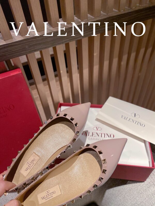 VALENTINO ROCKSTUD Riveted Flat Shoes - Image 5