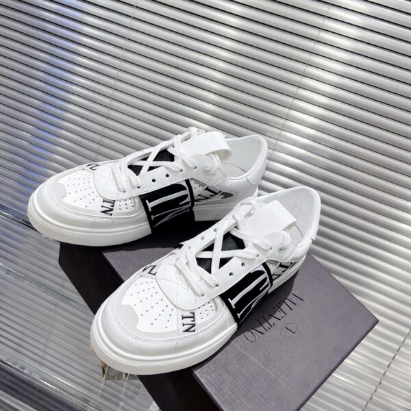 Valentino ONE STUD calf leather strap sports shoes - Image 7