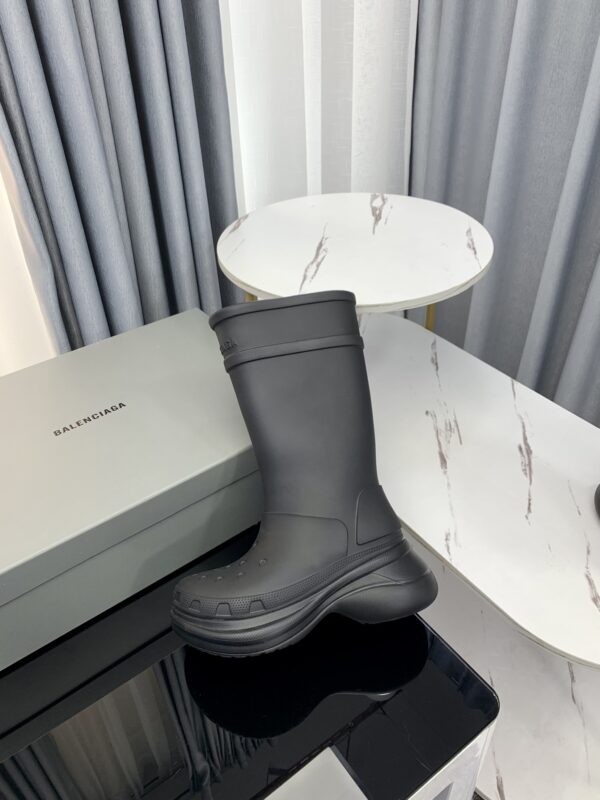 Balenciaga&Crocs Joint New Cave Rain Boots(couple style) - Image 4