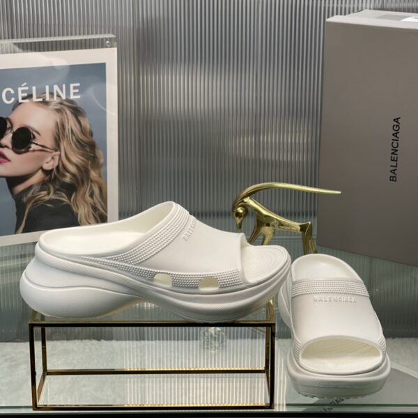 Balenciaga's latest cave slippers