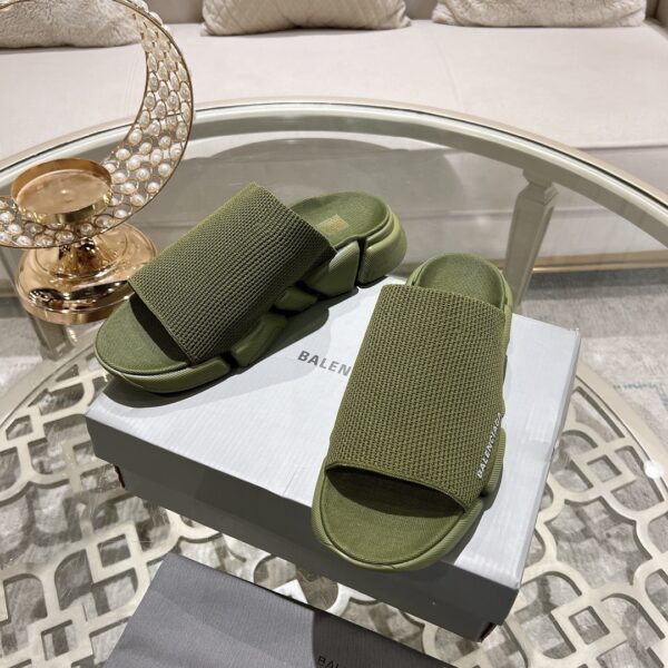 Balenciaga Speed 2.0 Slippers